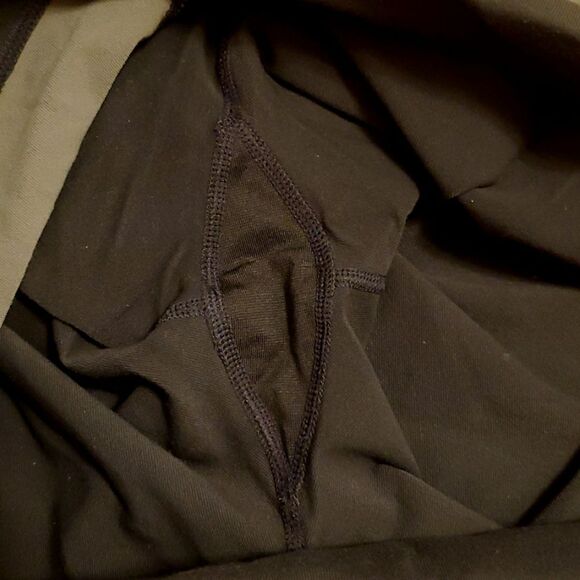 Lululemon Women’s Brown Tan Stretch Capri Cropped Wide Leg Workout Yoga. Size 8. - Picture 5 of 13